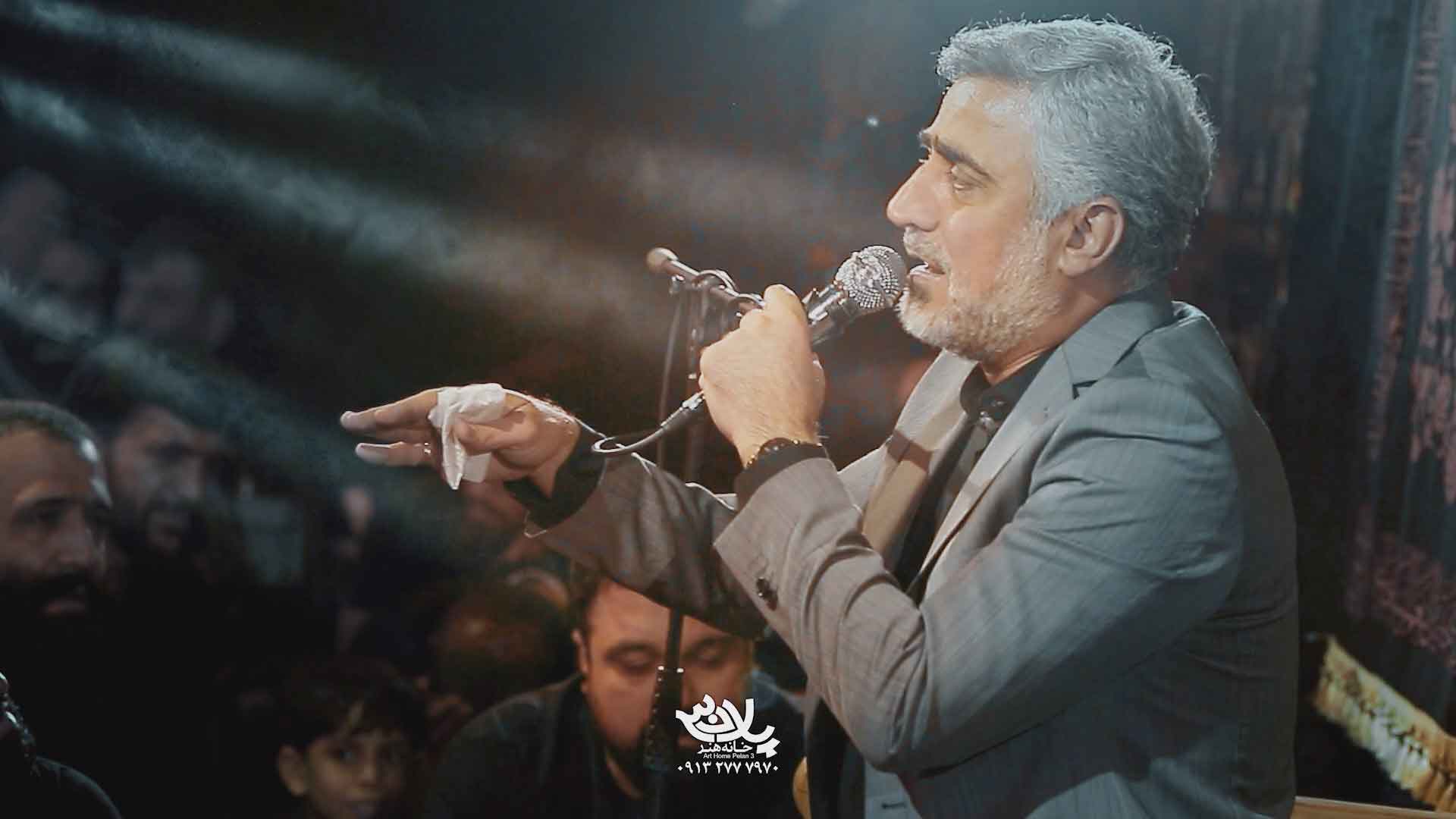 نعل ها بود که محکم روی پیکر میرفت ابوالفضل بختیاری