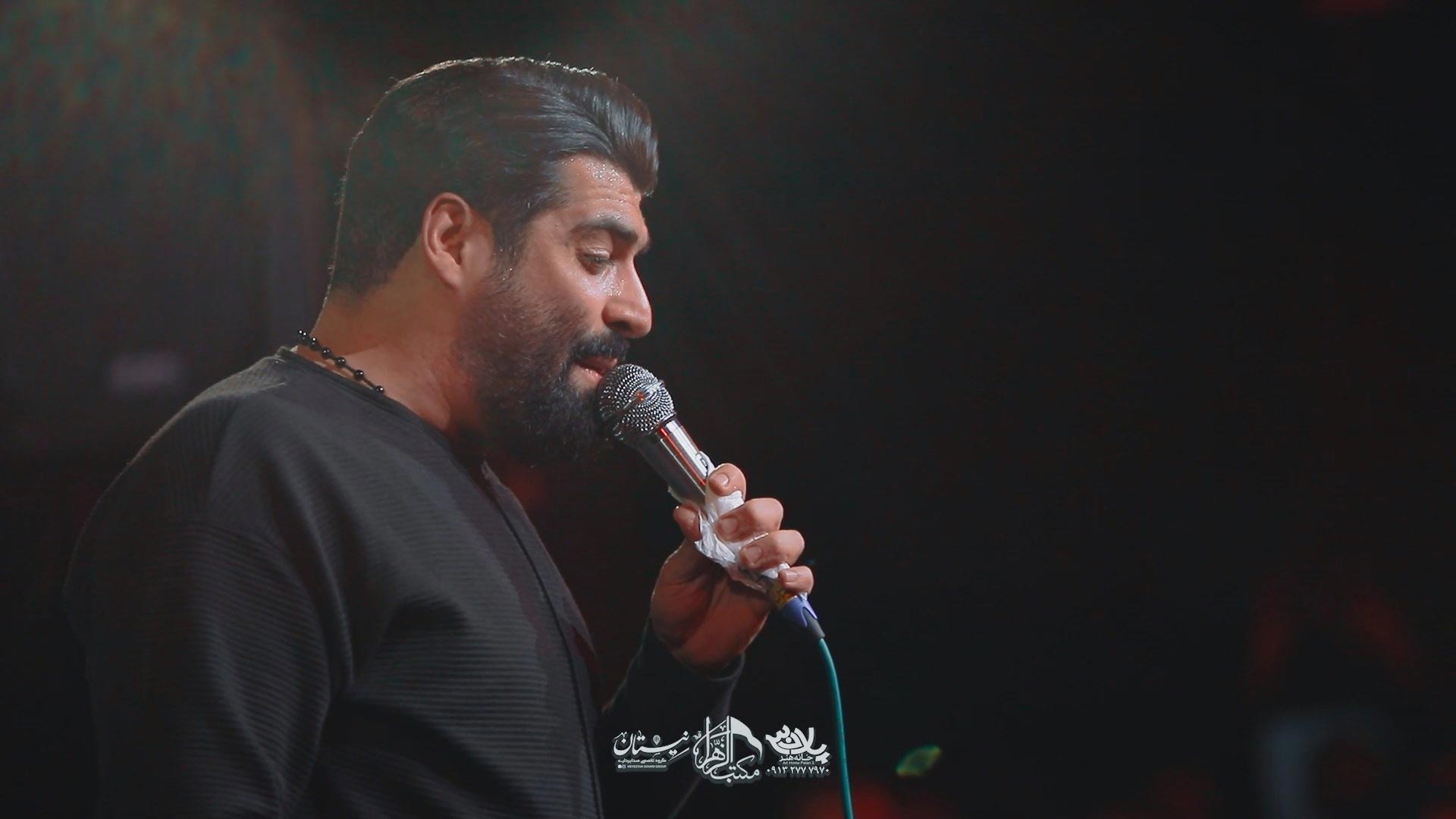 پیرهنی رو که فاطمه بافته مهدی رعنایی