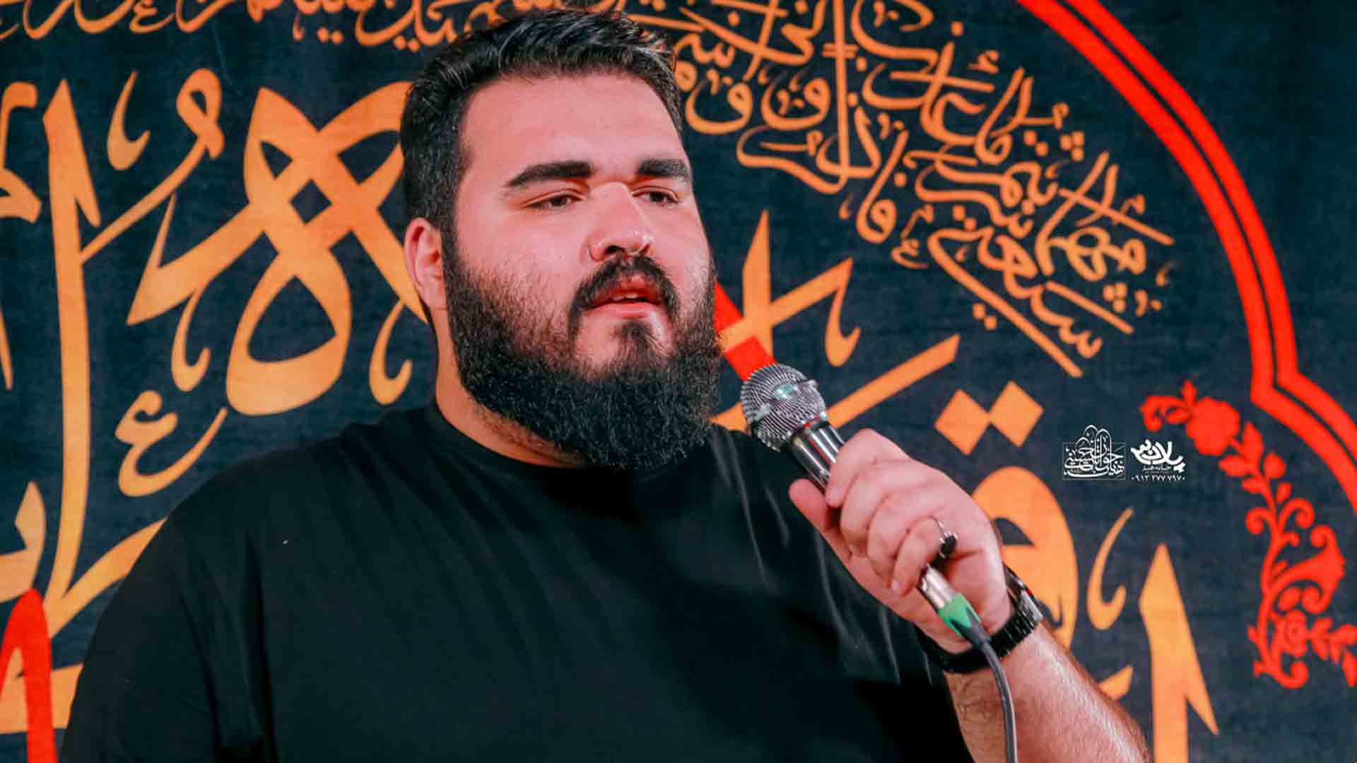 توی میدون میره شونه به شونه امیر طلاجوران